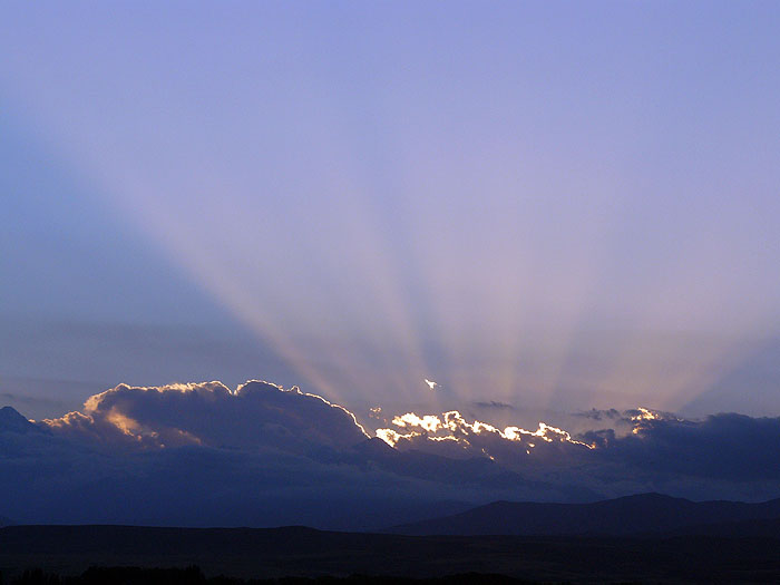 AR1107SM118_sunset_uco_valley_mendoza.jpg [&copy; Last Frontiers Ltd]