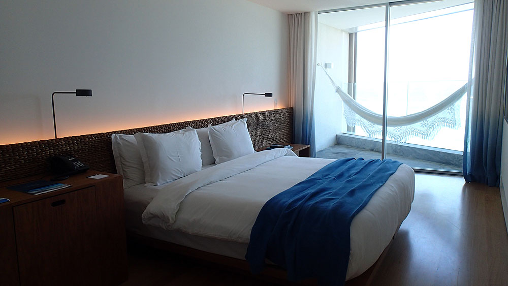 BR0519NR0980_arpoador-large-room-with-balcony.jpg [&copy; Last Frontiers Ltd]