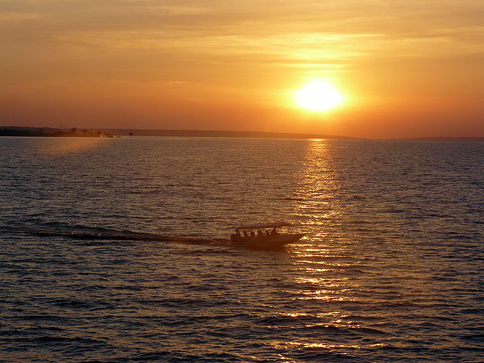 BR0808FP152_manaus.jpg [&copy; Last Frontiers Ltd]