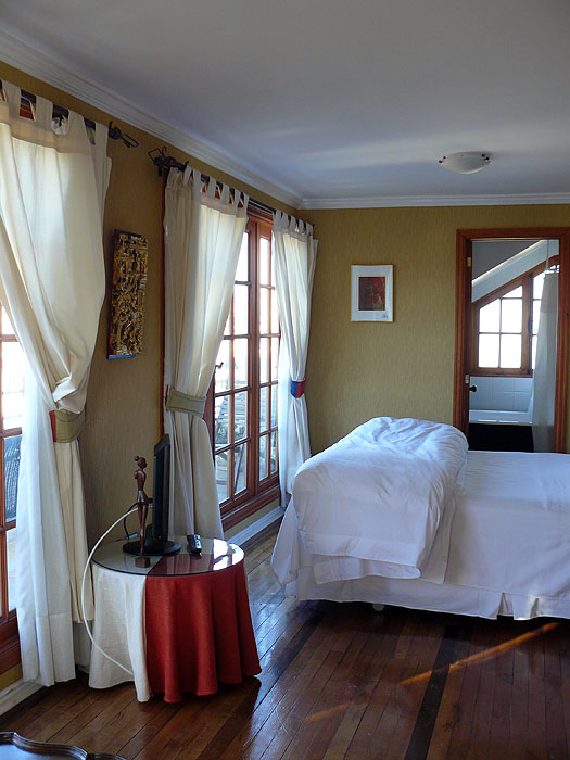 CH0408AB243_manoir-atkinson.jpg [&copy; Last Frontiers Ltd]