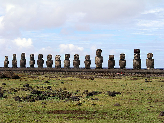 CH0806RB212_casasrapanui.jpg [&copy; Last Frontiers Ltd]
