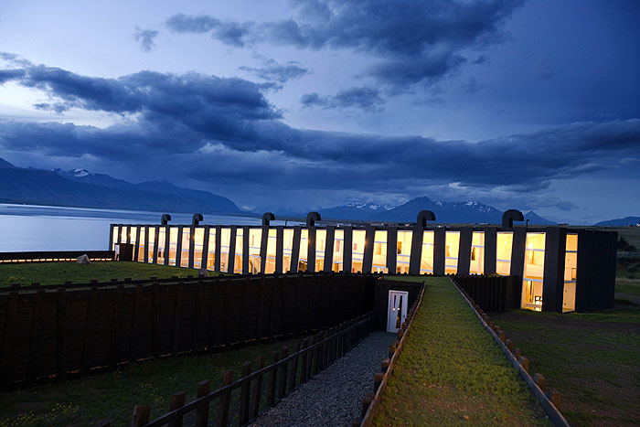 CL06RE04_remota-exterior-003.jpg [&copy; Last Frontiers Ltd]