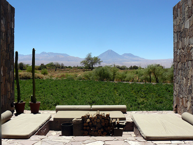 CL1016NL271_atacama-tierra-fire-pit.jpg [&copy; Last Frontiers Ltd]
