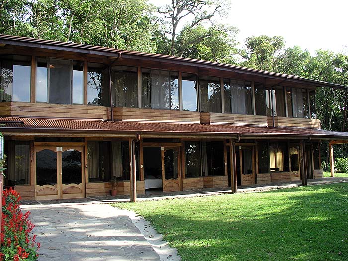 CR0506RB139_trapp_family_lodge.jpg [&copy; Last Frontiers Ltd]
