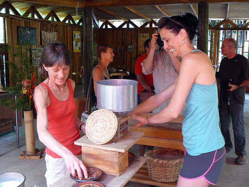 CR0516NL078_macaw-lodge-chocolate-tour.jpg [&copy; Last Frontiers Ltd]