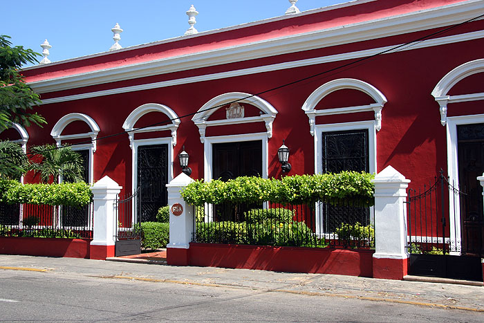 MX0906EP421_villa_merida.jpg [&copy; Last Frontiers Ltd]