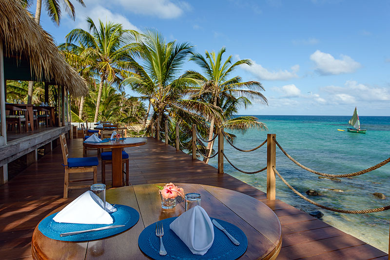 NI0117YE004_yemaya-restaurant.jpg [&copy; Last Frontiers Ltd]