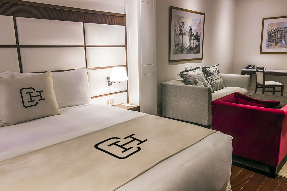 003PA1807CH_central-hotel-suite.jpg [&copy; Last Frontiers Ltd]