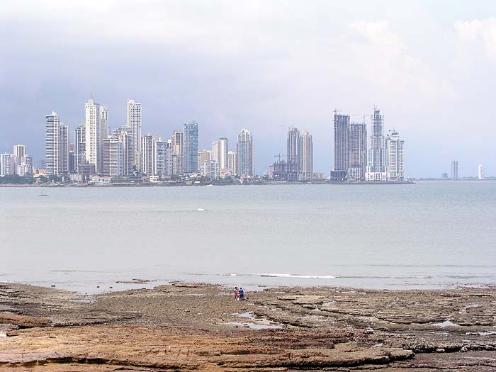 PA0906TM255_cascoviejo.jpg [&copy; Last Frontiers Ltd]
