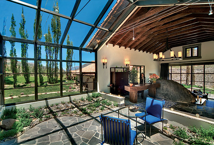 PE09OE_casitas-del-colca-Spa.jpg [&copy; Last Frontiers Ltd]