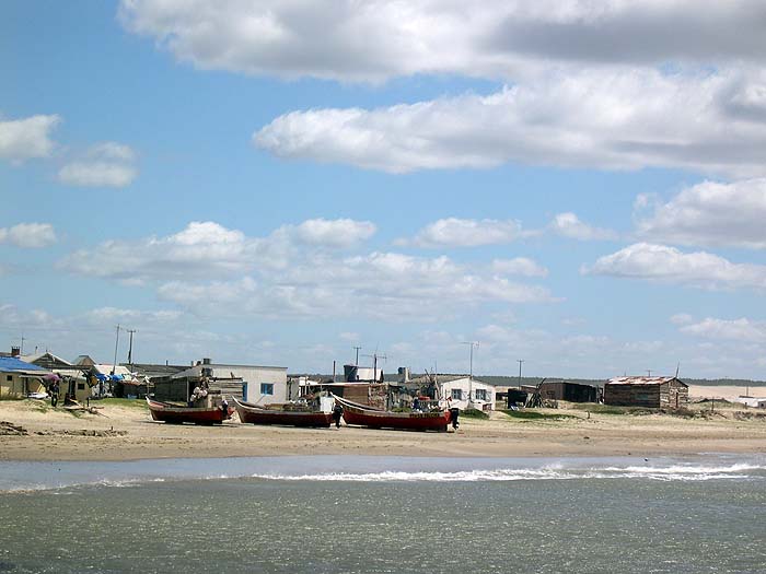 UR0405SM327_Cabo_Polonio.jpg [&copy; Last Frontiers Ltd]