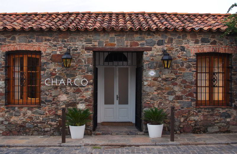 UR0514R001_charco-exterior.jpg [&copy; Last Frontiers Ltd]
